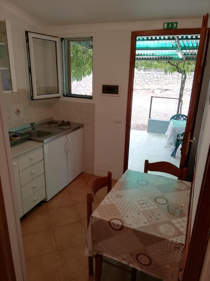 Apartments Ana Pogana Punta Križa Eksteriør billede