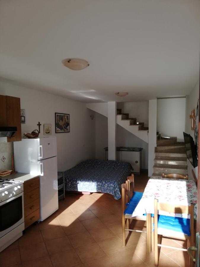 Apartments Ana Pogana Punta Križa Eksteriør billede