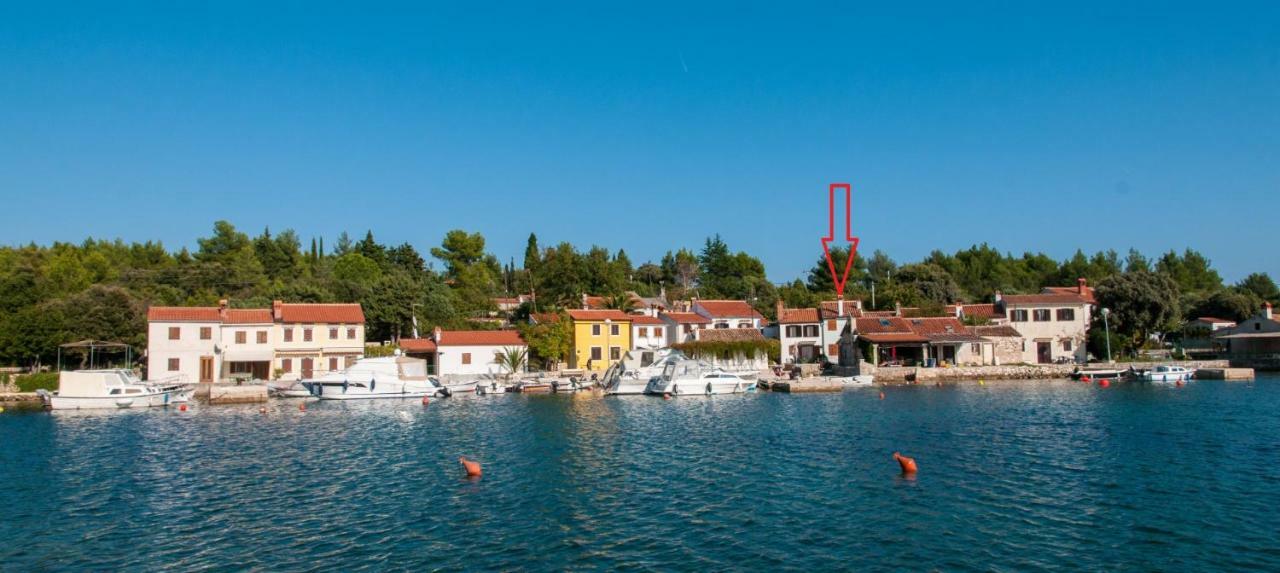Apartments Ana Pogana Punta Križa Eksteriør billede