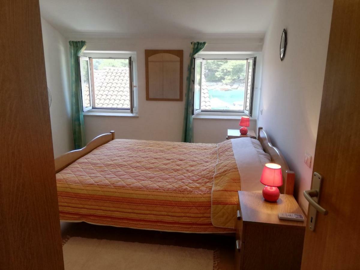 Apartments Ana Pogana Punta Križa Eksteriør billede